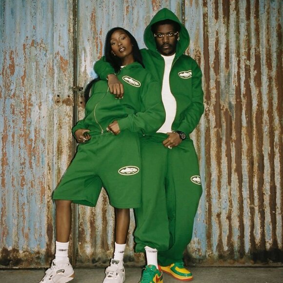 Corteiz RTW "Island" Navy Blue Shorts with Puff Print Logo - Picture 11 of 13